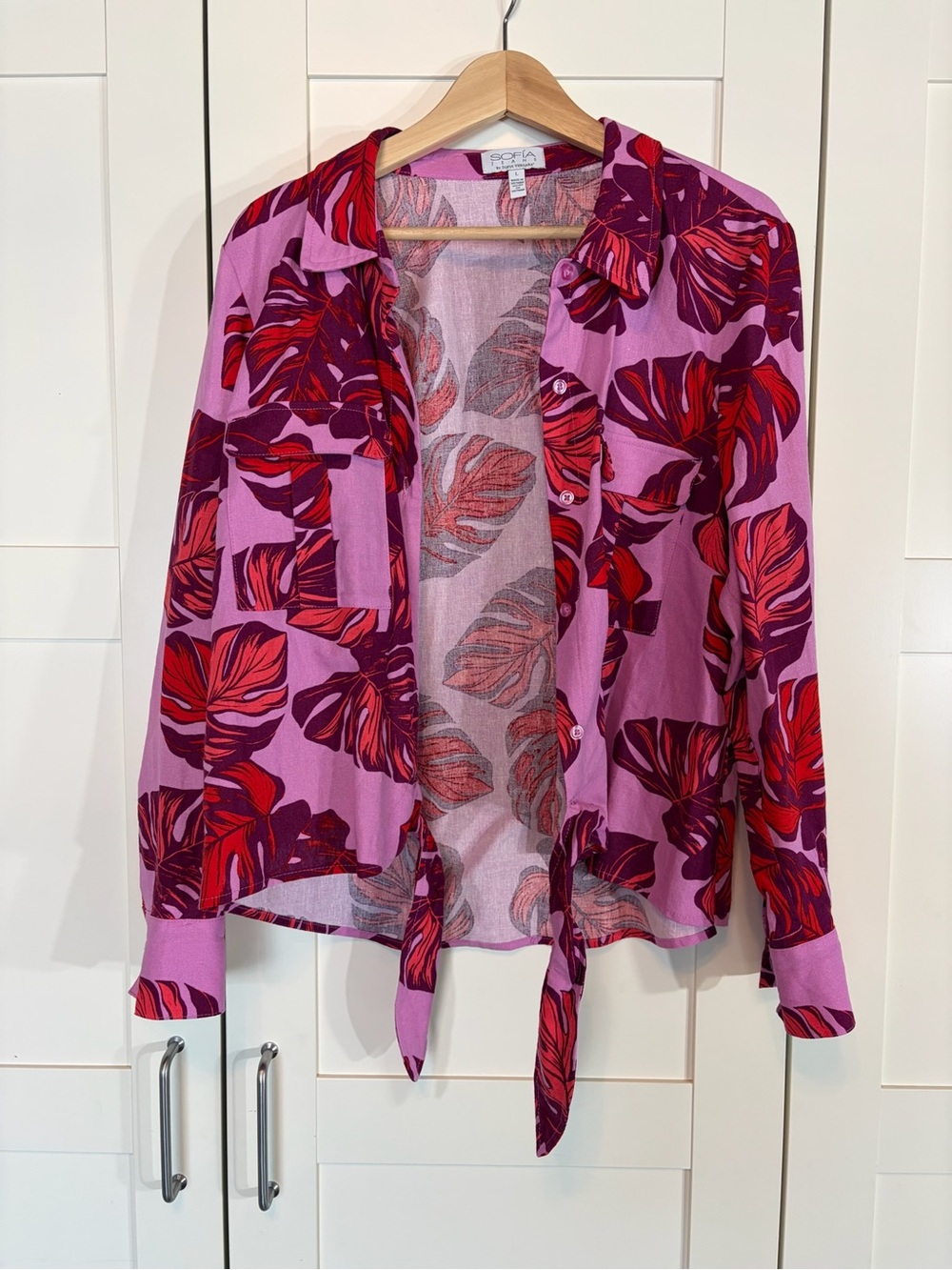sofia by sofia vergara Pink & Red Floral Button-Down Tie Front Shirt W